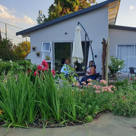 Pine Park Garden Cottages Johannesburg Zewnętrze zdjęcie