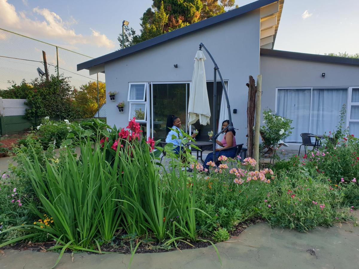 Pine Park Garden Cottages Johannesburg Zewnętrze zdjęcie